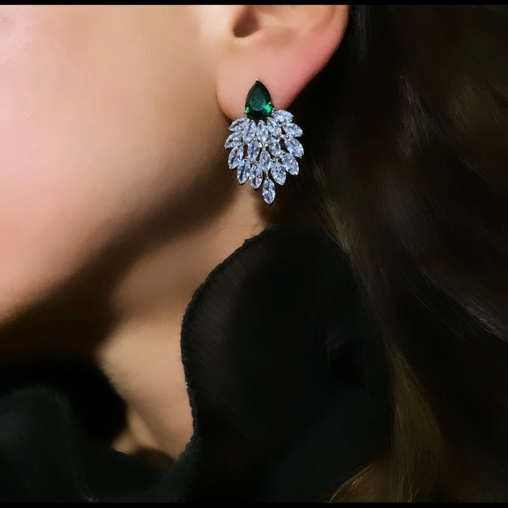 Glamorous style clip earrings